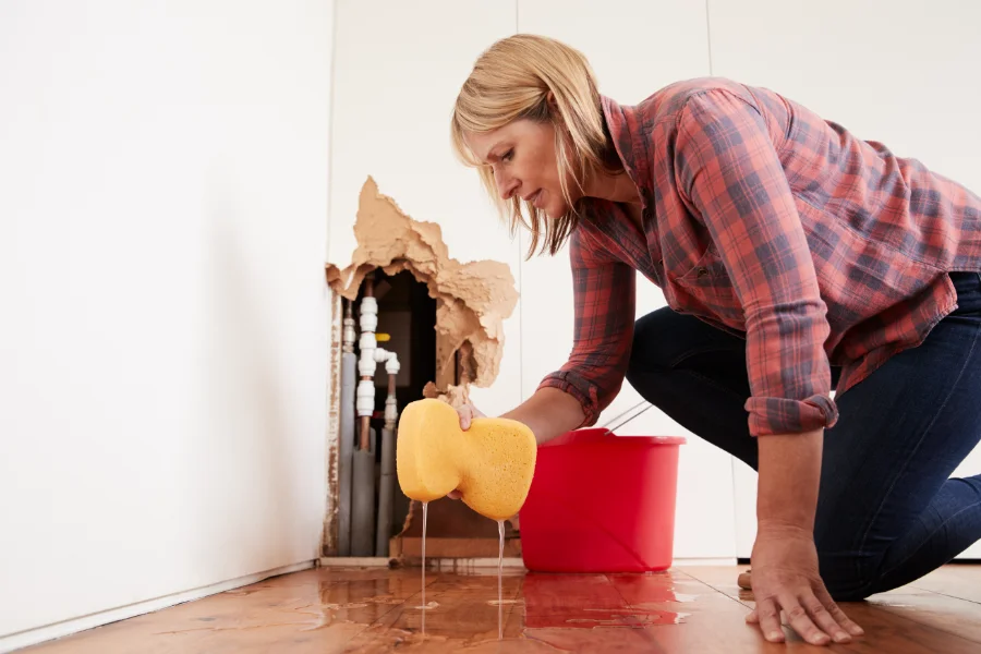 plumbing emergency flooded floor