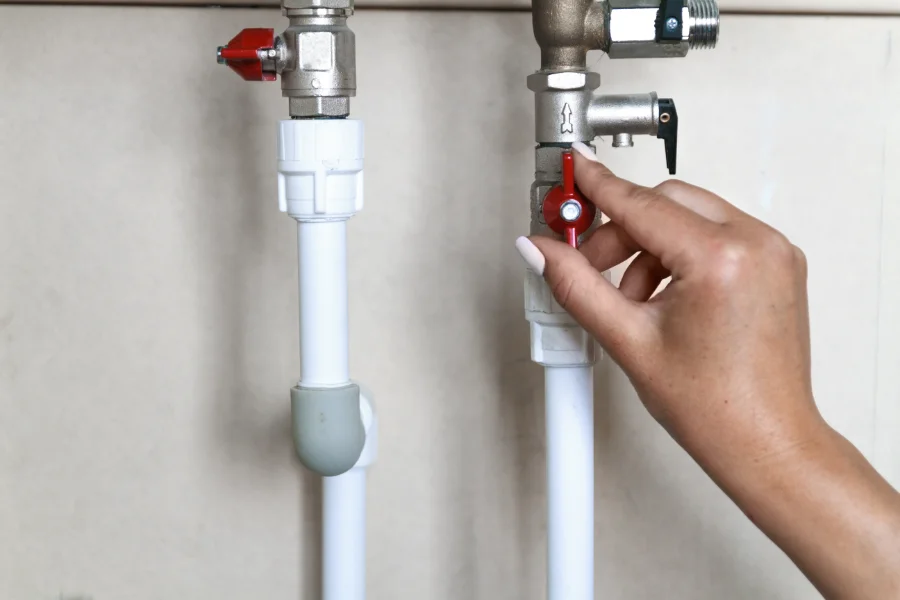 turning off main water valve